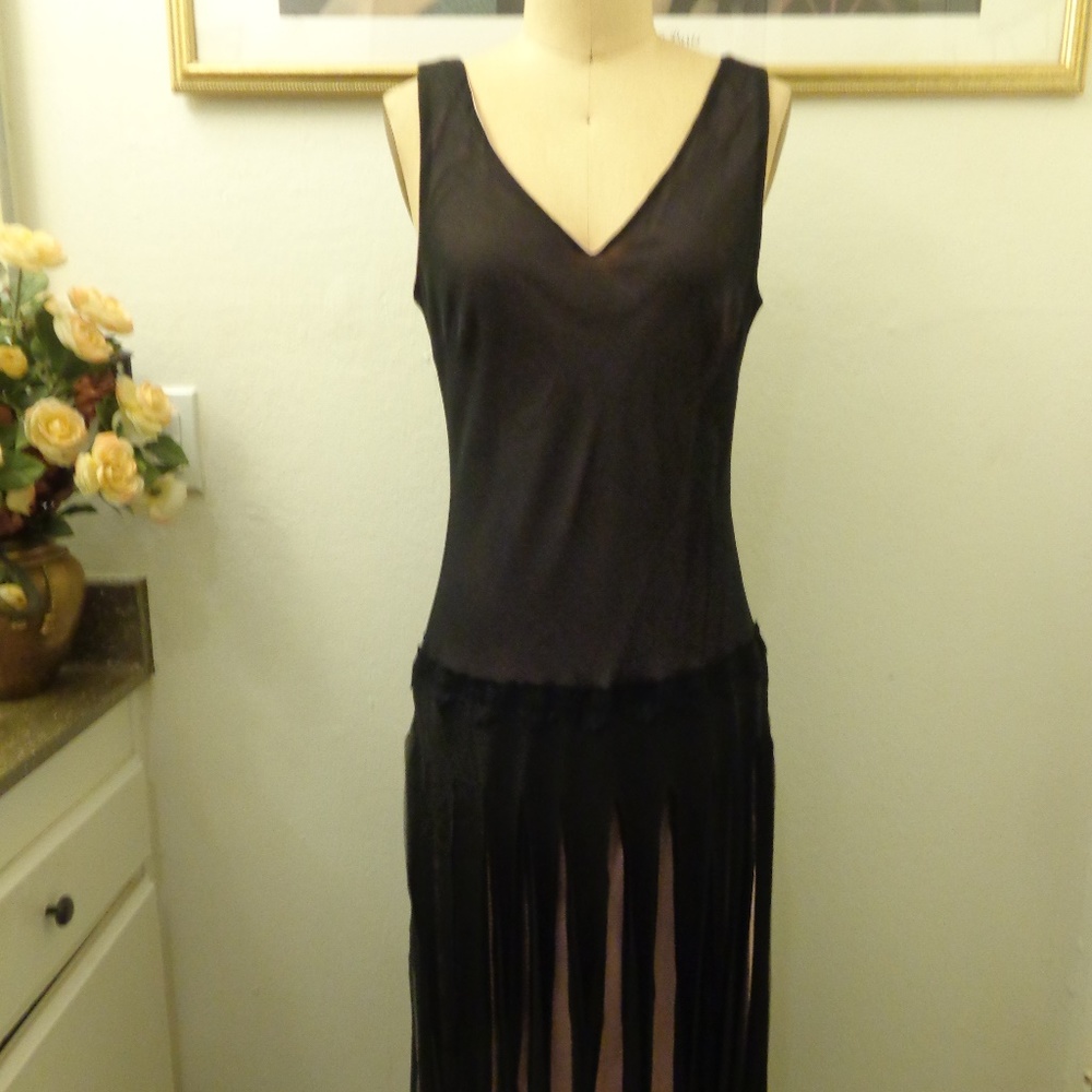 Meghan Matthews Black V-Neck Sleeveless Dress